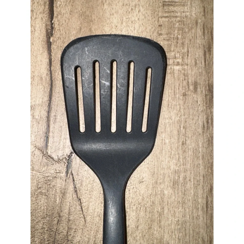 Kitchen Spatula Slotted Turner Black Handle Cooking Utensil silicone‎